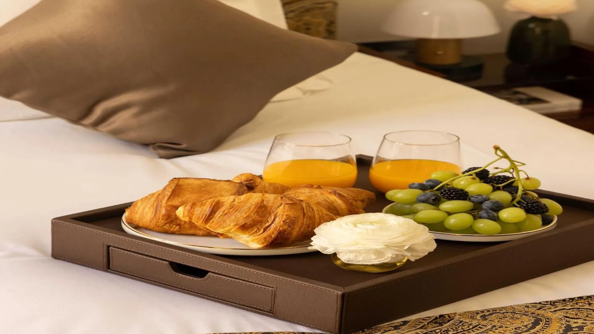 Apartment Palais Bourbon Hotel - Suite 21- 4P - Invalides Paris France