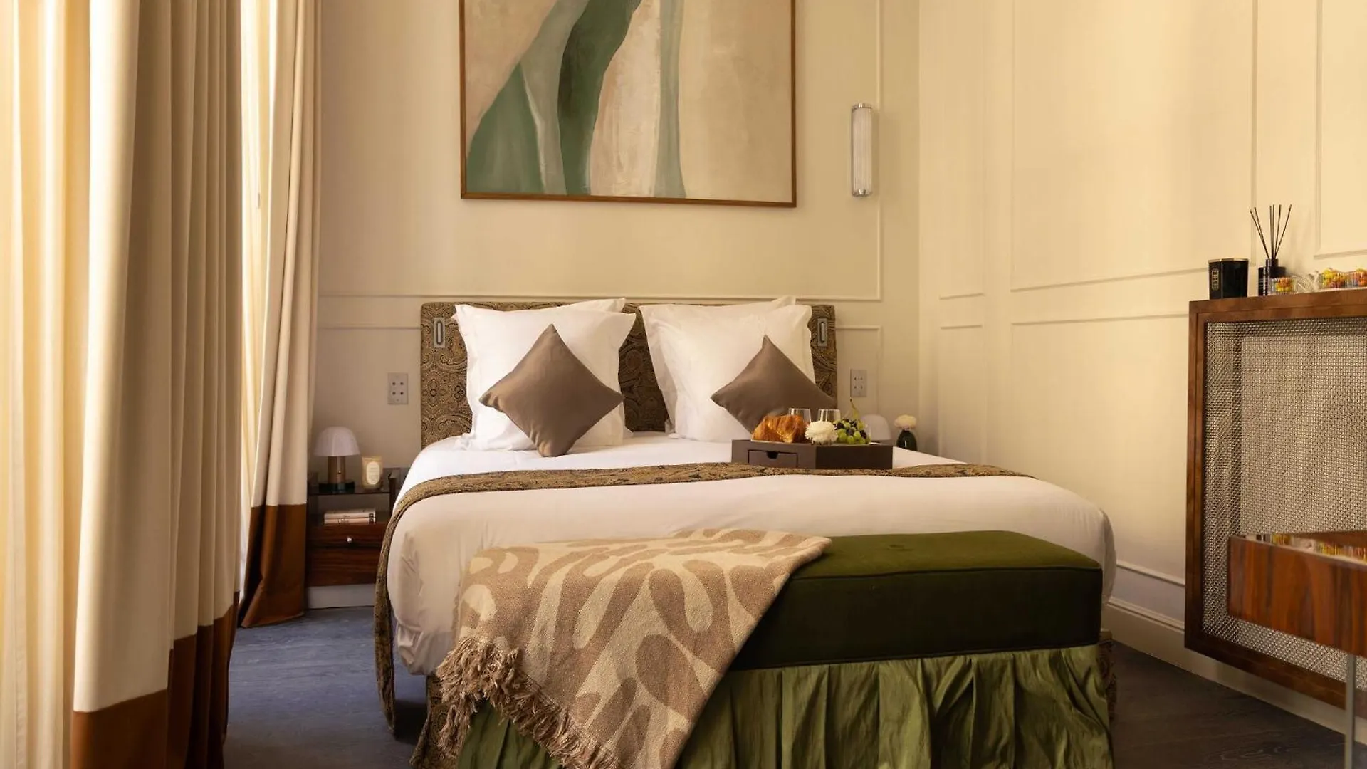 Palais Bourbon Hotel - Suite 21- 4P - Invalides location